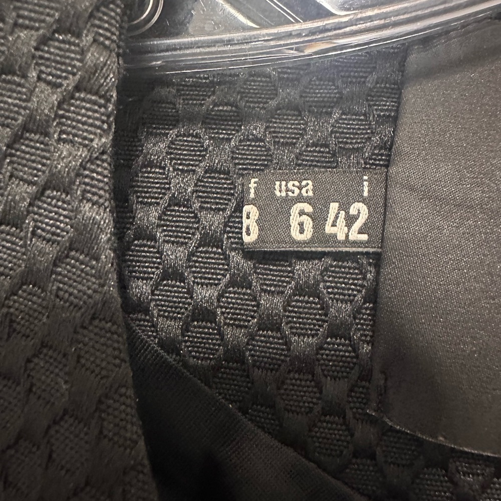 Moschino Black Blazer with Red Heart Details vintage private collection size 6 - Picture 10 of 11